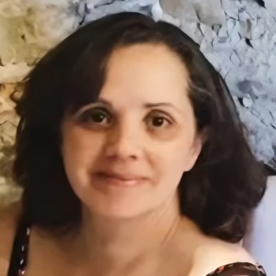 Laurie, founder of Shine Again Coaching
